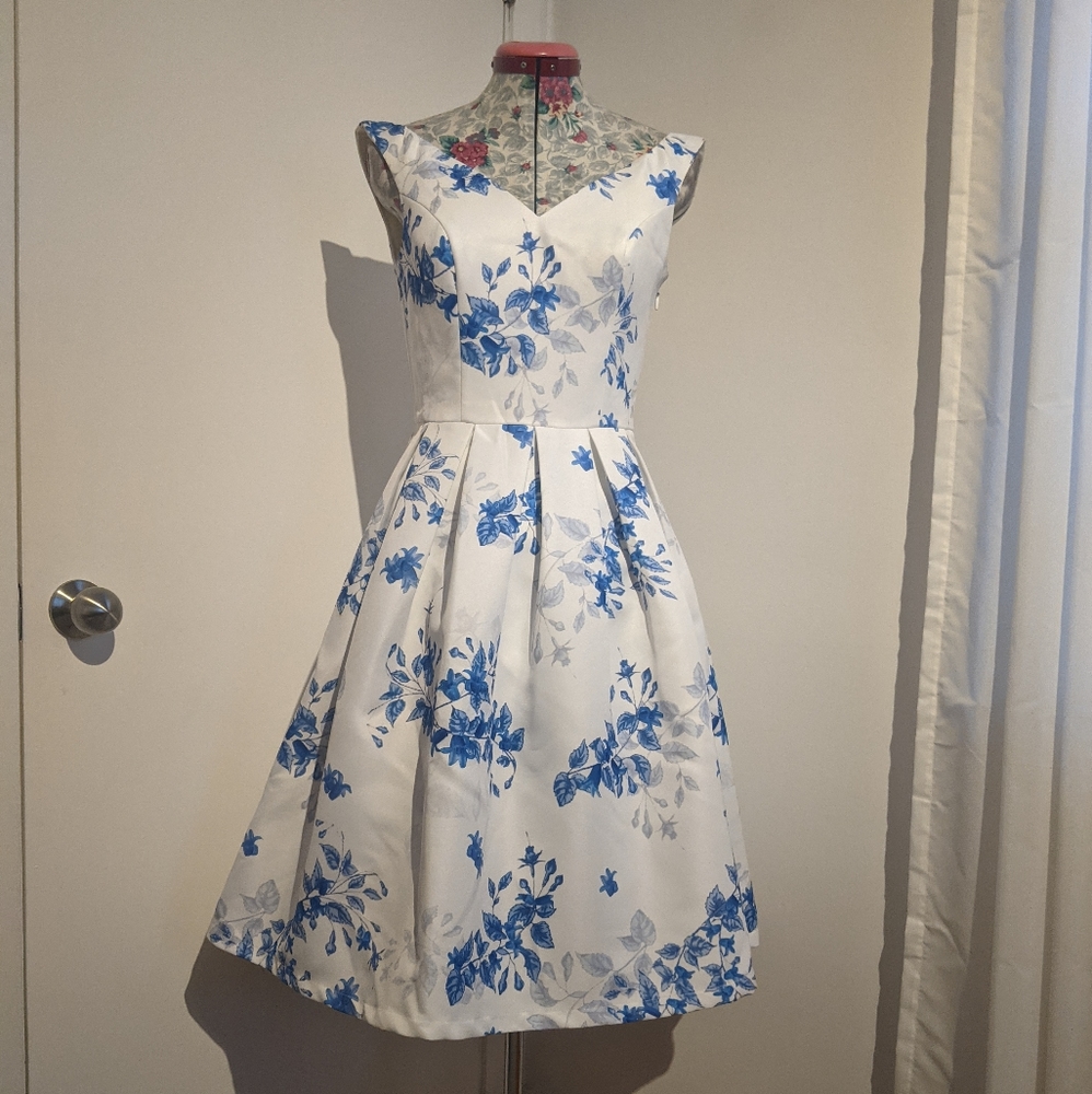 Chi Chi London swing dress